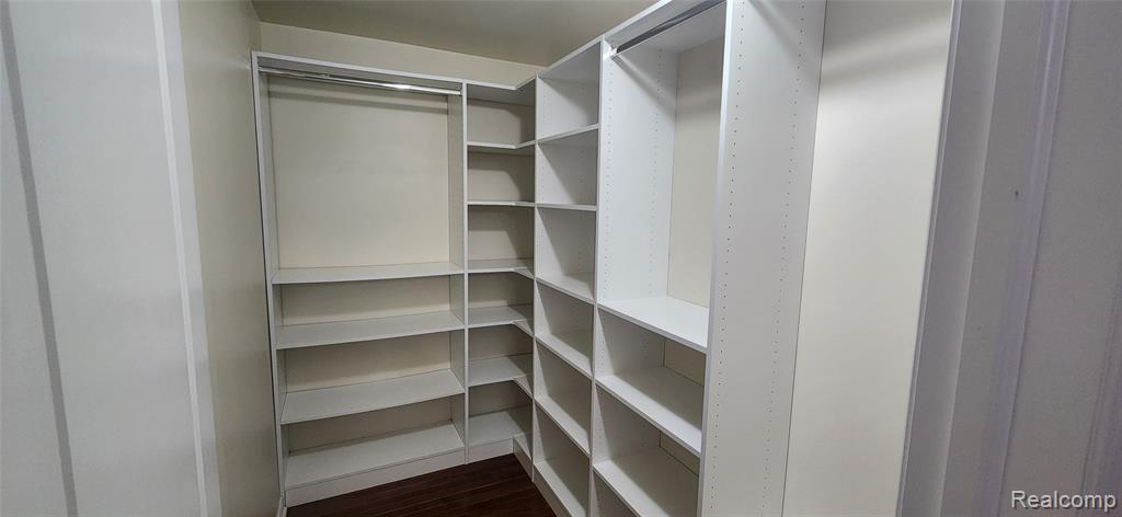 42849 Saint James Court, Sterling Heights, MI 48314 — Photo 33