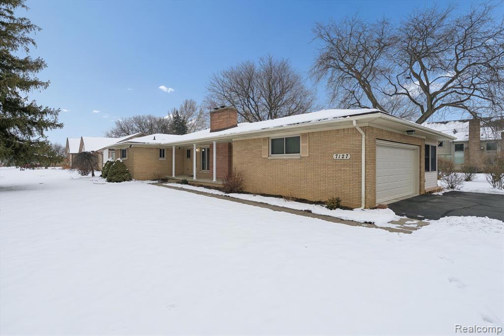 7127 Meadowvue Drive, Grand Blanc, MI 48439 — Photo 4