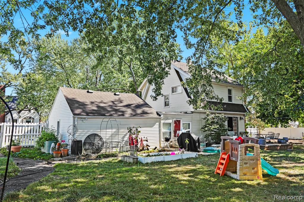 4325 Olivia Avenue, Royal Oak, MI 48073 — Photo 23