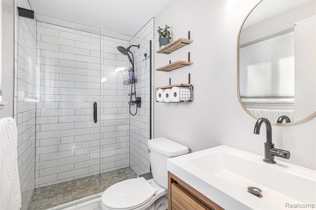 6507 Amy Drive, Clarkston, MI 48348 — Photo 18