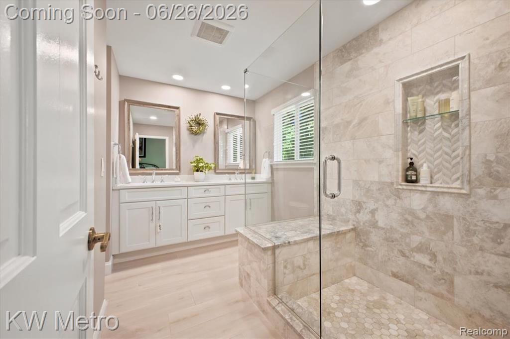 517 Macwilliams Lane, Royal Oak, MI 48067 — Photo 19