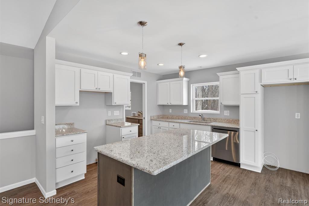 8515 Sandy Crest Drive, White Lake, MI, 00000