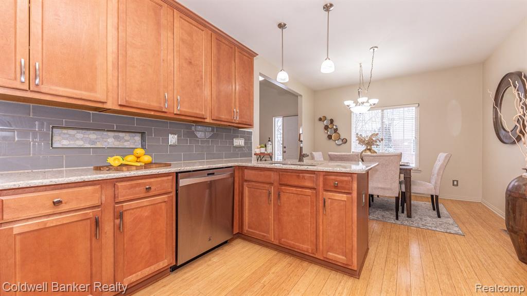 13541 CHRISTINA Lane, Belleville, MI 48111 — Photo 16