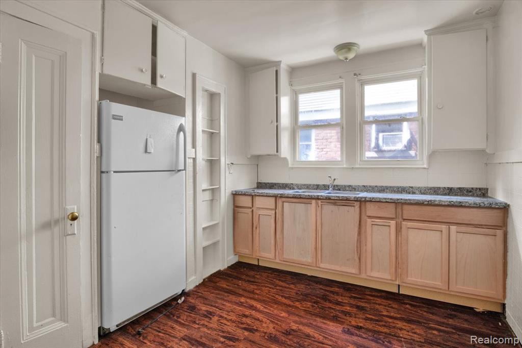 8335 Wisconsin Street, Detroit, MI 48204 — Photo 15