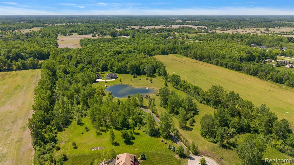 62502 Wayfaring Road, Ray, MI — Photo 23