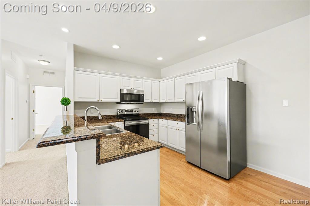 5397 Twin Oaks Drive, Sterling Heights, MI 48314 — Photo 7