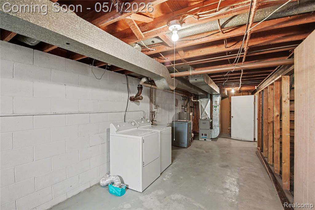 4400 Hedgethorn Circle, Burton, MI 48509 — Photo 14