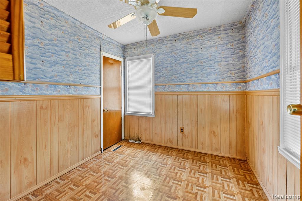 6826 Republic Avenue, Warren, MI 48091 — Photo 11