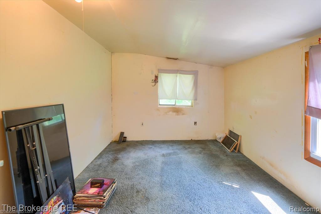 2453 Clarice Avenue, Burton, MI 48519 — Photo 14
