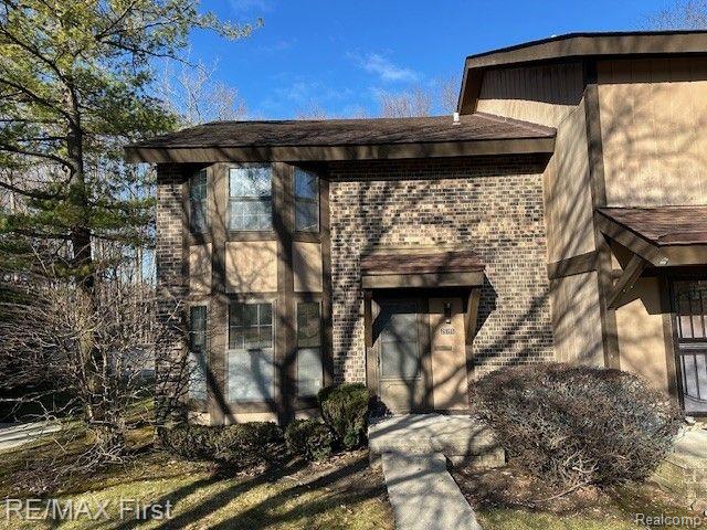 25195 GREENBROOKE Drive, Southfield, MI 48033 — Photo 2