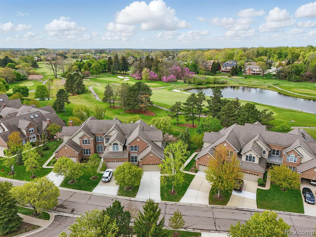 44586 BROADMOOR Circle N, Northville, MI 48168 — Photo 36
