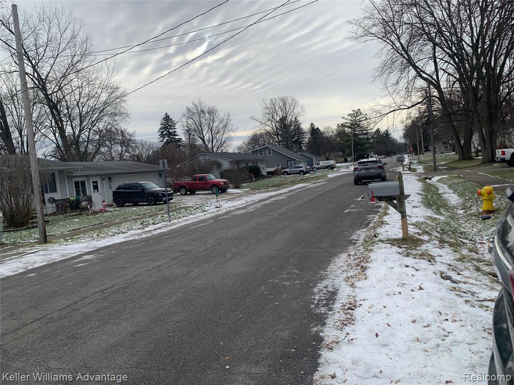 1334 Alberta Avenue, Burton, MI 48509 — Photo 2