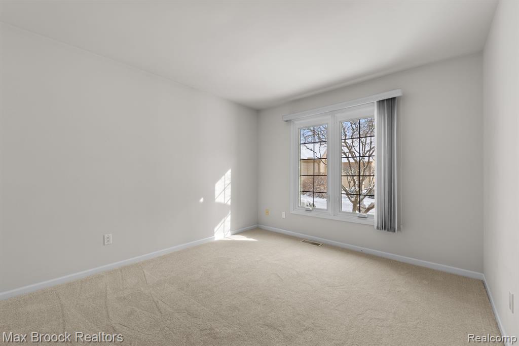 7364 SHERWOOD CREEK, 21, West Bloomfield, MI — Photo 27