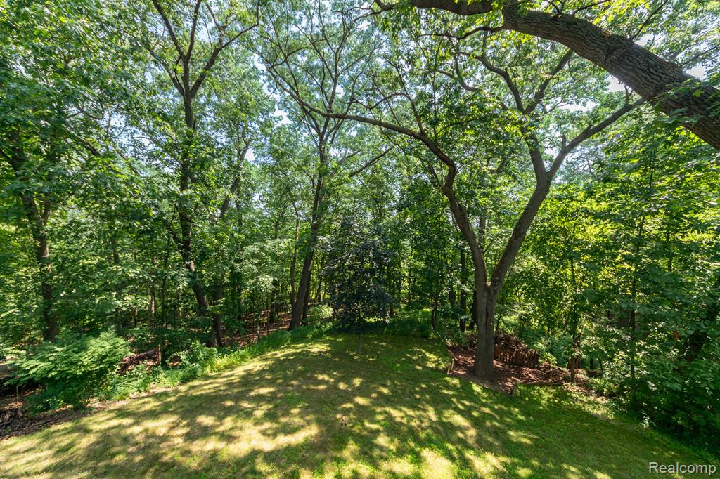 6939 West Ridge Drive, Brighton, MI 48116 — Photo 24