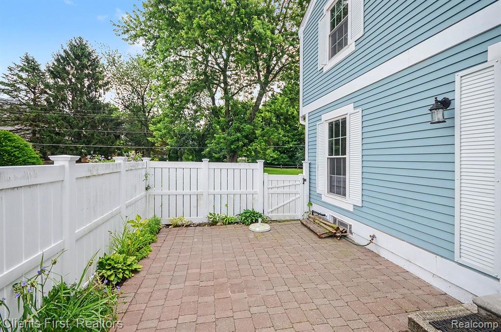 41715 Onaway Drive, Northville, MI 48167 — Photo 16