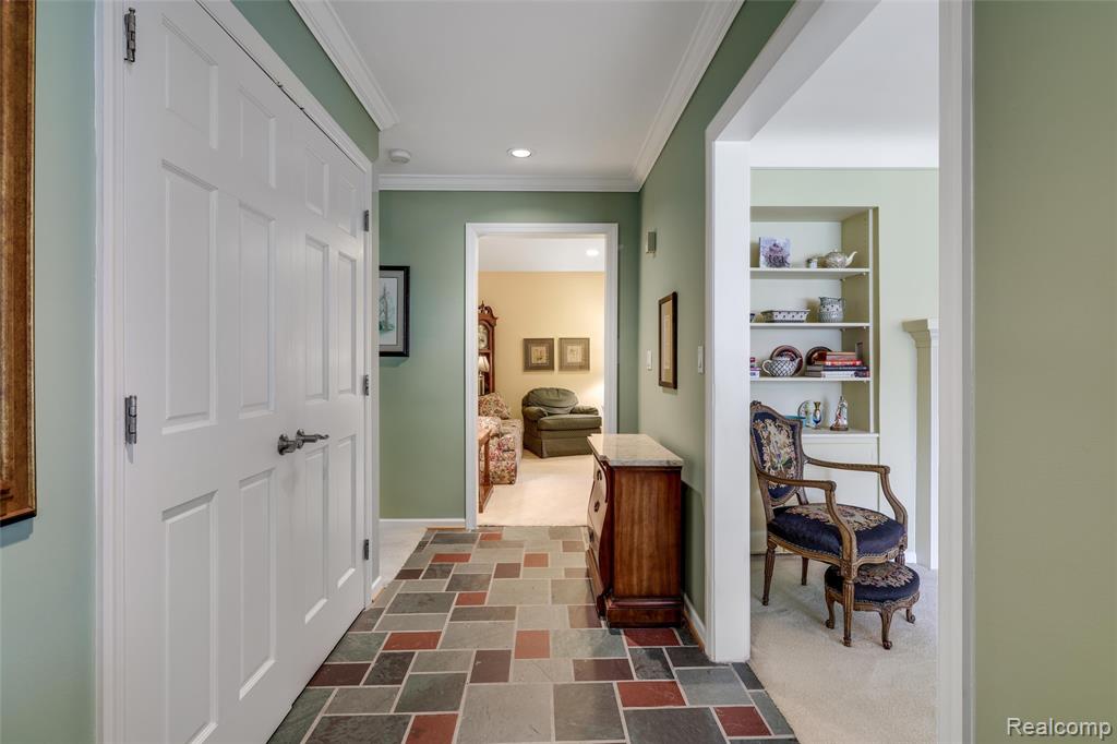 31698 Southview Street, Beverly Hills, MI 48025 — Photo 3