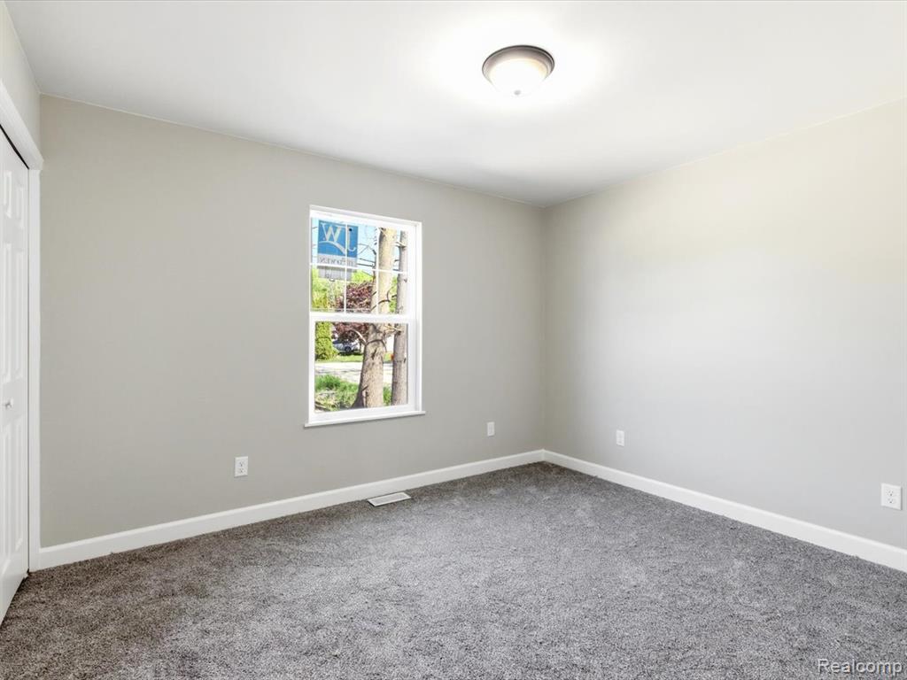 2921 Beach Road, Port Huron, MI 48060 — Photo 22