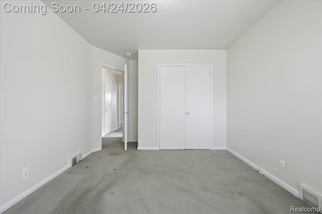13111 Northfield Boulevard, Oak Park, MI 48237 — Photo 21