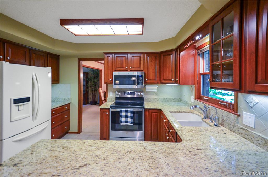 53645 Lambeth Court, Shelby Twp, MI 48316 — Photo 22