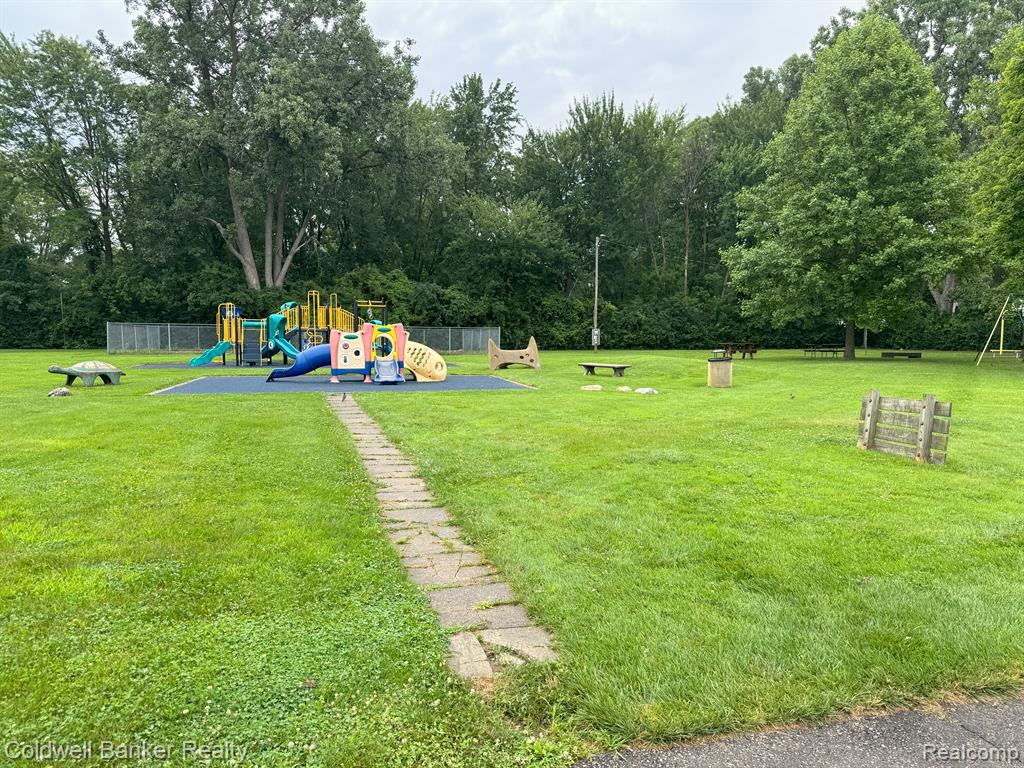 29028 MANCHESTER Street, Westland, MI — Photo 16
