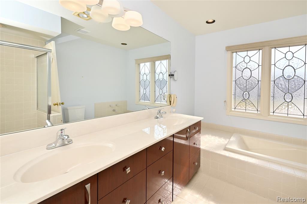 22080 Orchard Way, 37, Beverly Hills, MI 48025 — Photo 25