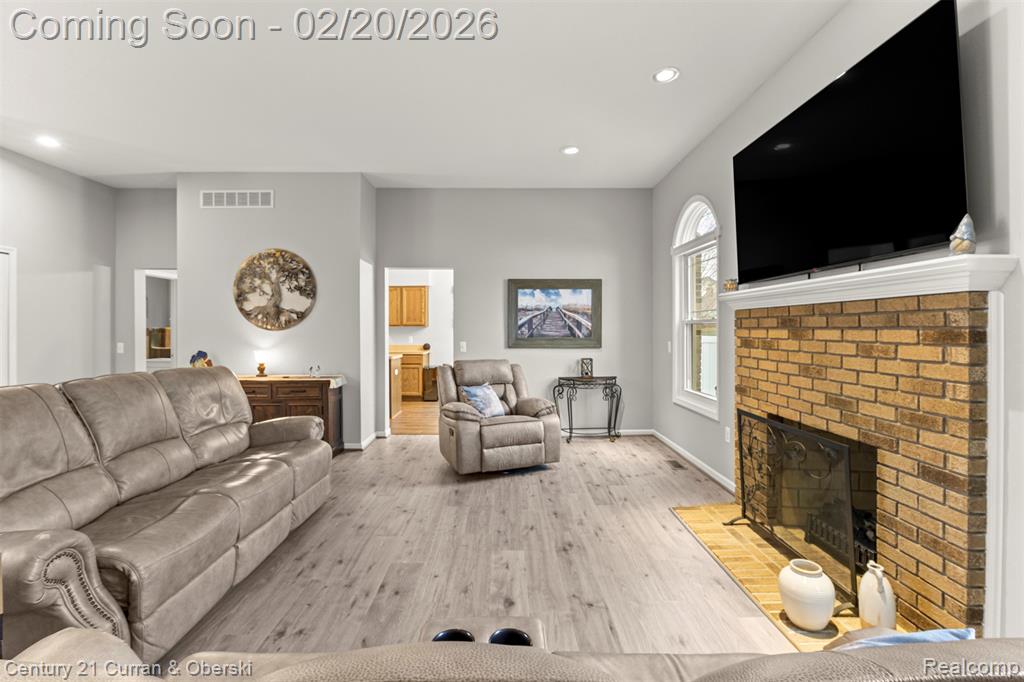 26802 Inverness Street, Woodhaven, MI 48183 — Photo 7