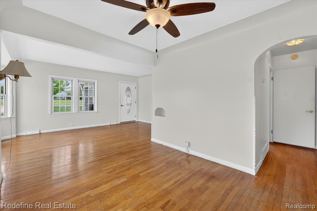 3207 Waukegan Street, Auburn Hills, MI 48326 — Photo 7