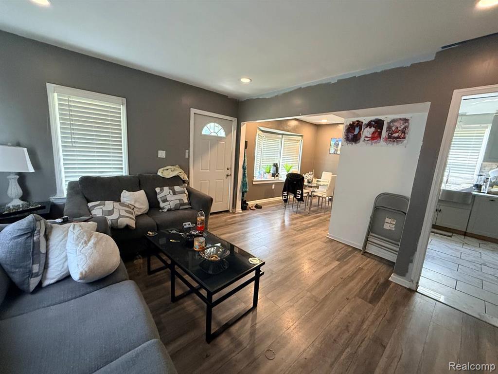 6215 Radnor Street, Detroit, MI 48224 — Photo 5