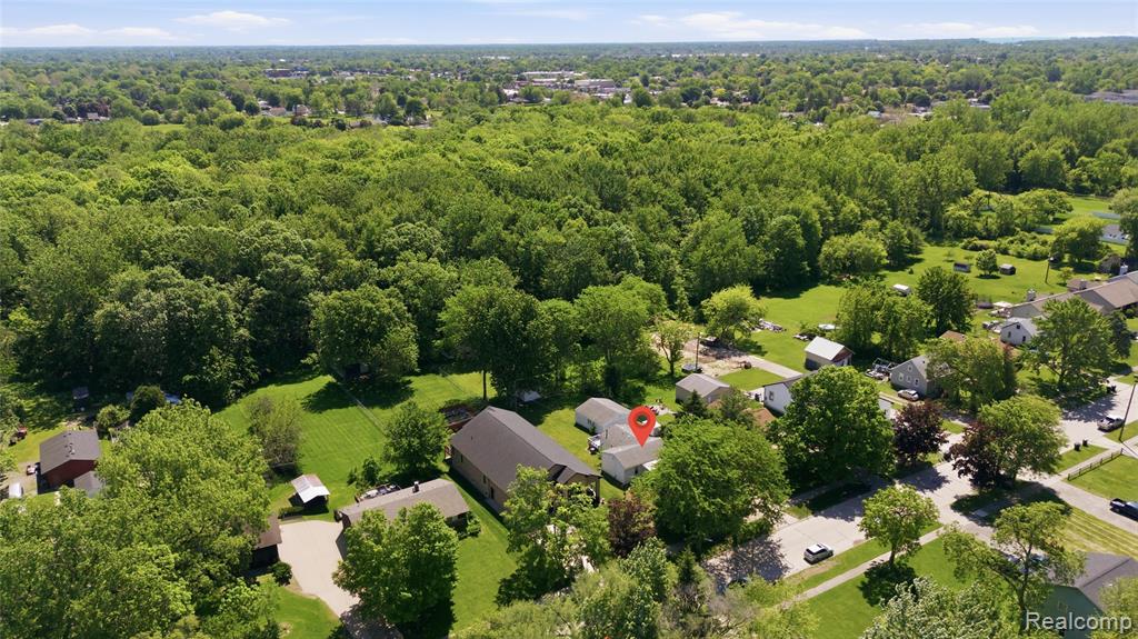 22401 Monterey Drive, Woodhaven, MI 48183 — Photo 48