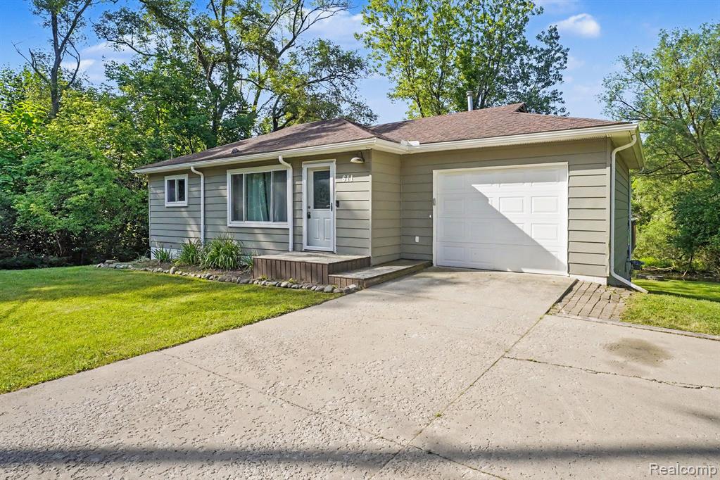 611 Bunny Run Boulevard, Lake Orion, MI 48362 — Photo 6