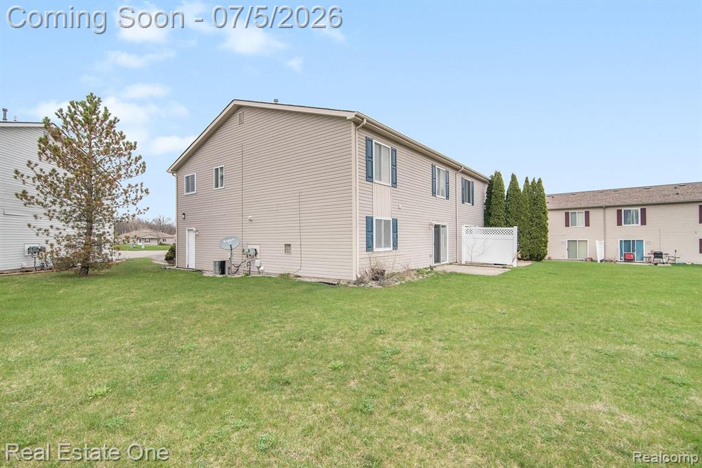 9527 GREENFIELD Court, Grand Blanc, MI 48439 — Photo 15