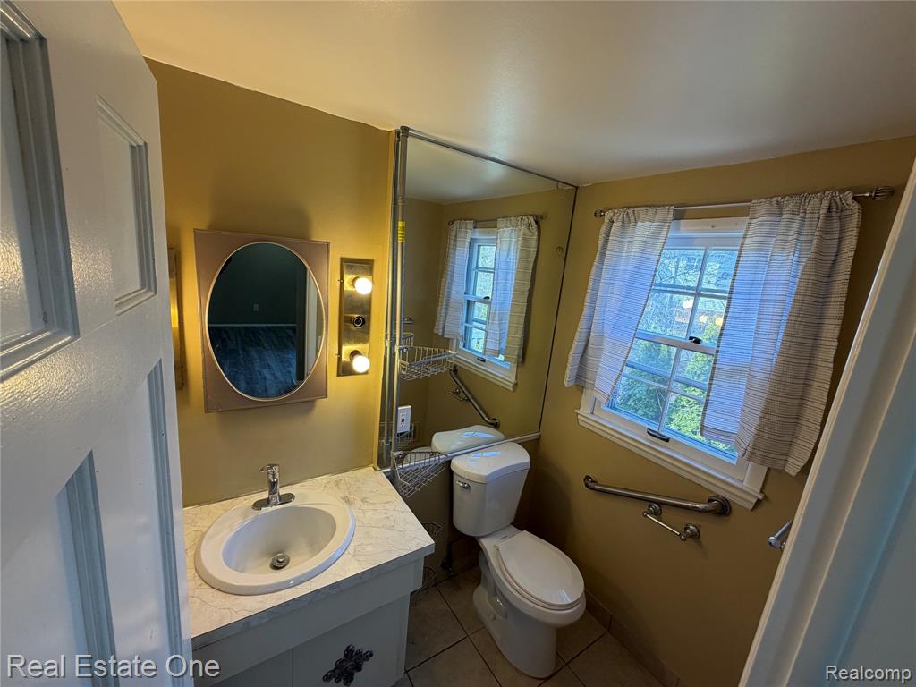 7068 Heather Heath, West Bloomfield, MI — Photo 38