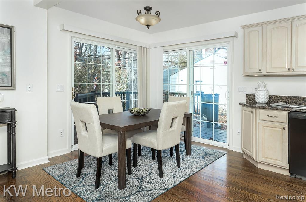 620 CATALPA Drive, Royal Oak, MI 48067 — Photo 15