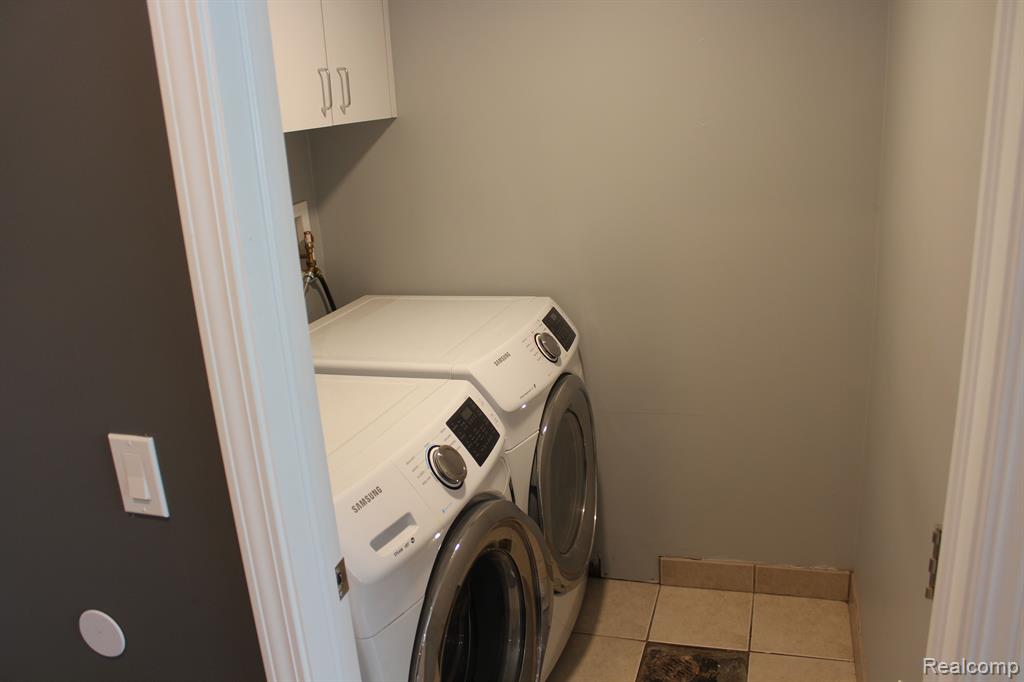 9025 GLASGOW Drive, White Lake, MI — Photo 24