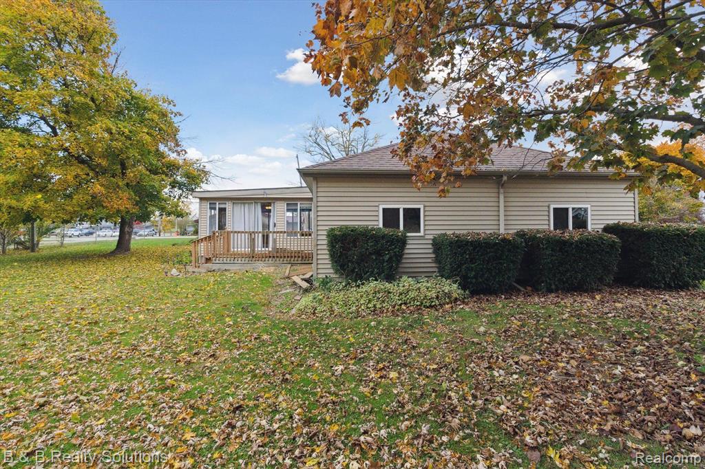 4360 HURON Street, North Branch, MI 48461 — Photo 35