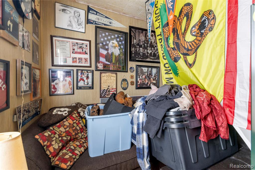 5706 Robindale Avenue, Dearborn Heights, MI 48127 — Photo 25