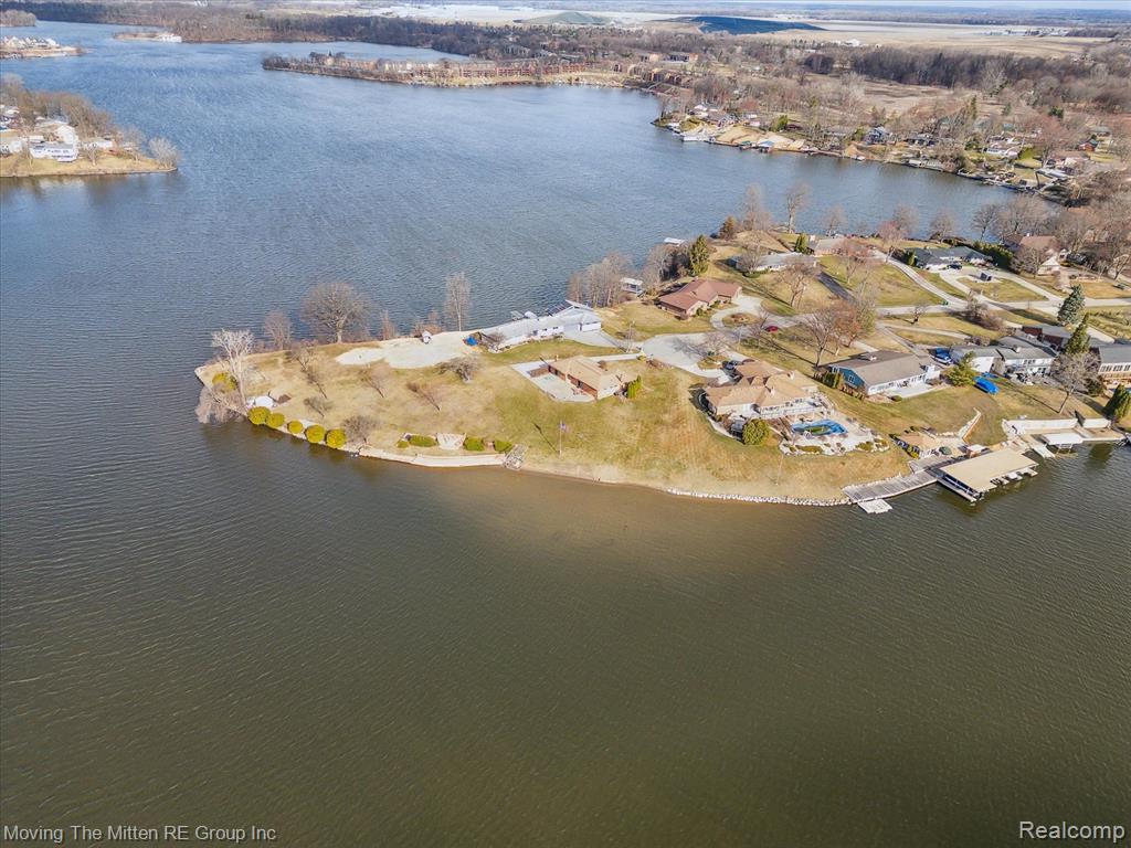 47853 N SHORE Drive, Van Buren, MI 48111 — Photo 58