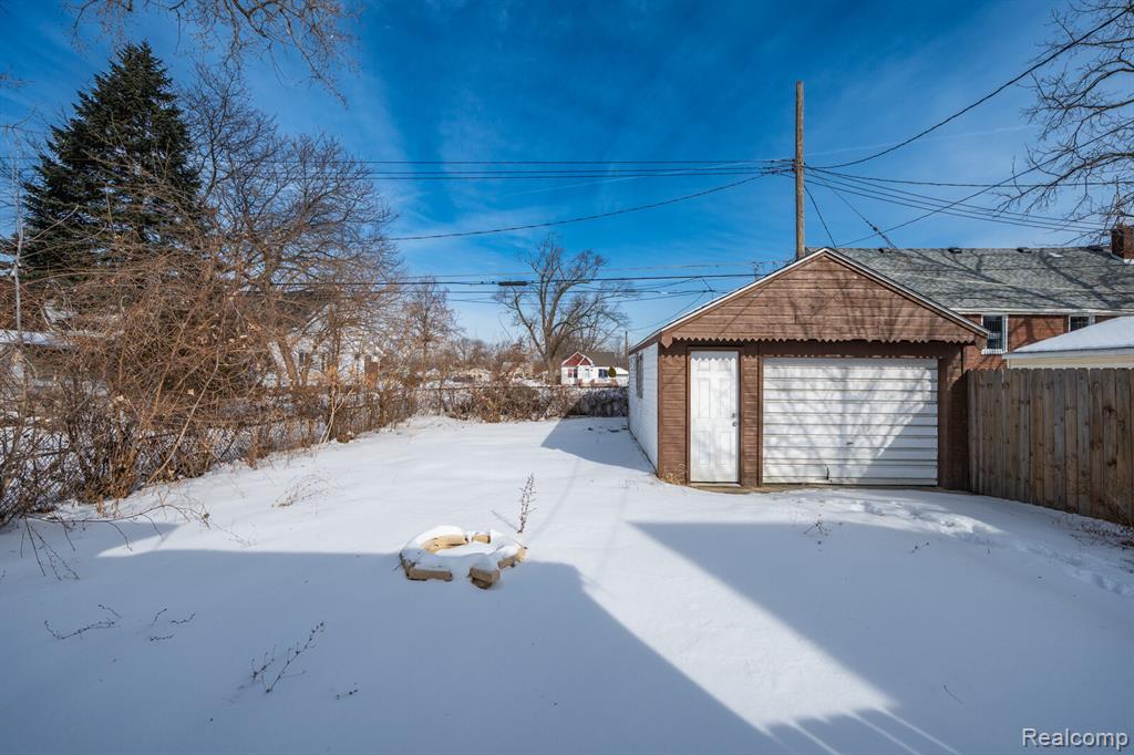 7583 Hudson Avenue, Warren, MI 48091 — Photo 14
