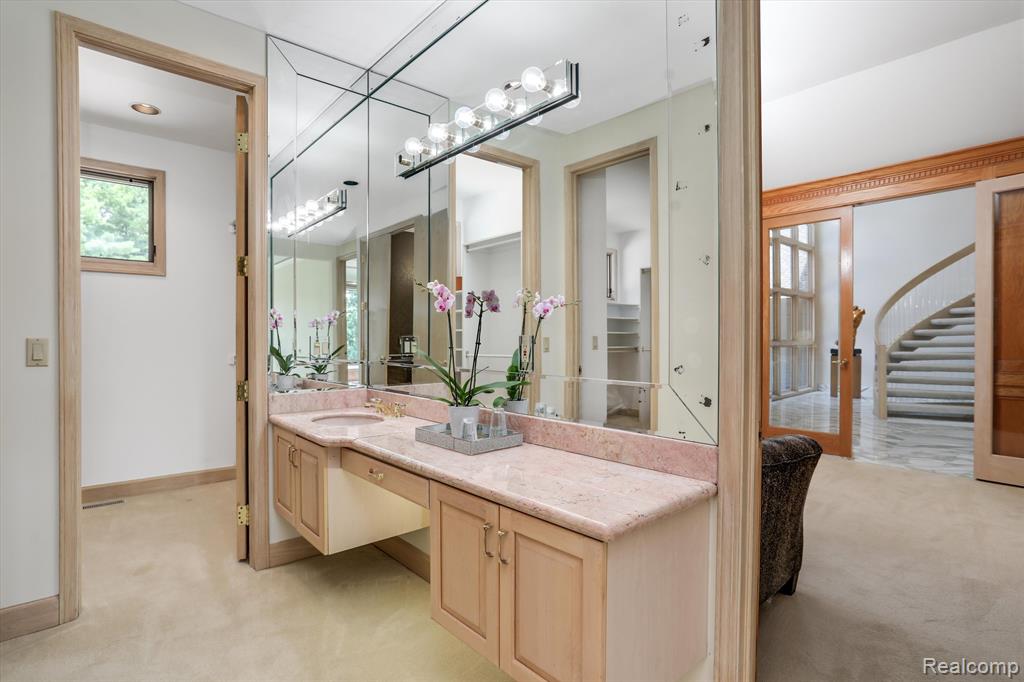 4733 W WICKFORD, Bloomfield Hills, MI 48302 — Photo 30