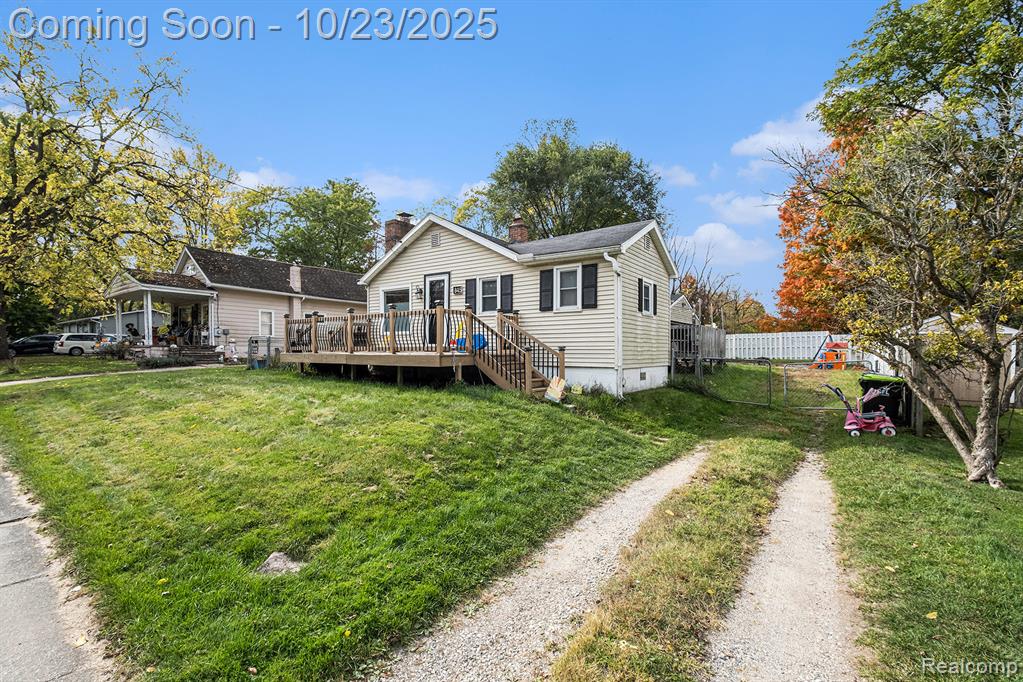 845 N East Street, Fenton, MI 48430 — Photo 14