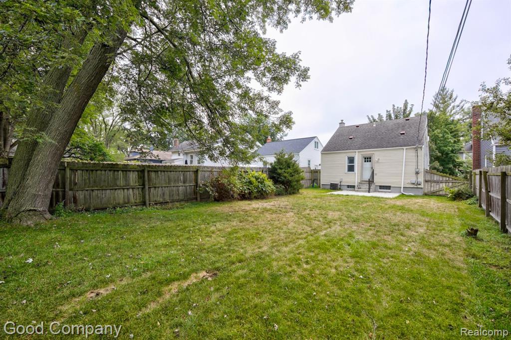 545 E Maplehurst Street, Ferndale, MI 48220 — Photo 33