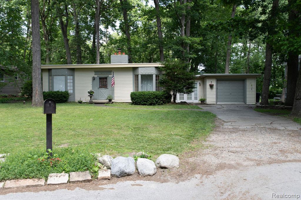 8494 Edgewood Park, Commerce Twp, MI 48382 — Photo 2