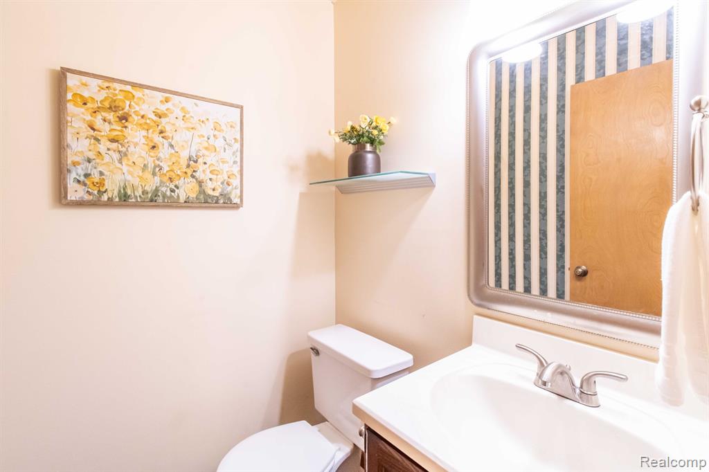 44891 Huntingcross Drive, Novi, MI — Photo 22