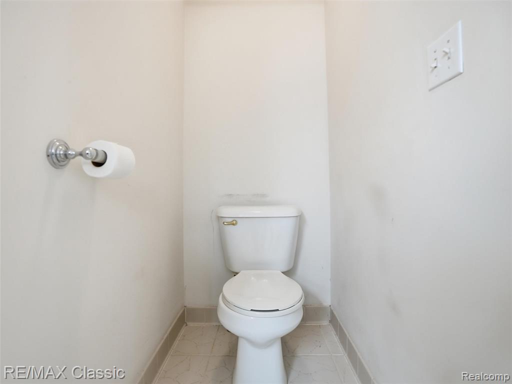 32320 Lespedeza Avenue, Garden City, MI — Photo 25