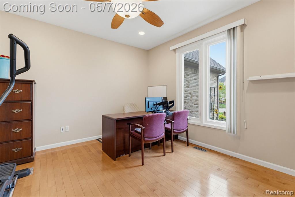 43376 Chester Drive, Sterling Heights, MI 48314 — Photo 13
