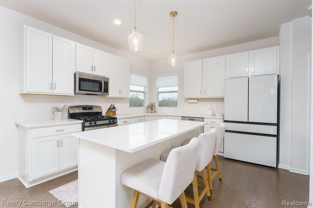 8030 CARSTON Lane, Brighton, MI 48116 — Photo 13
