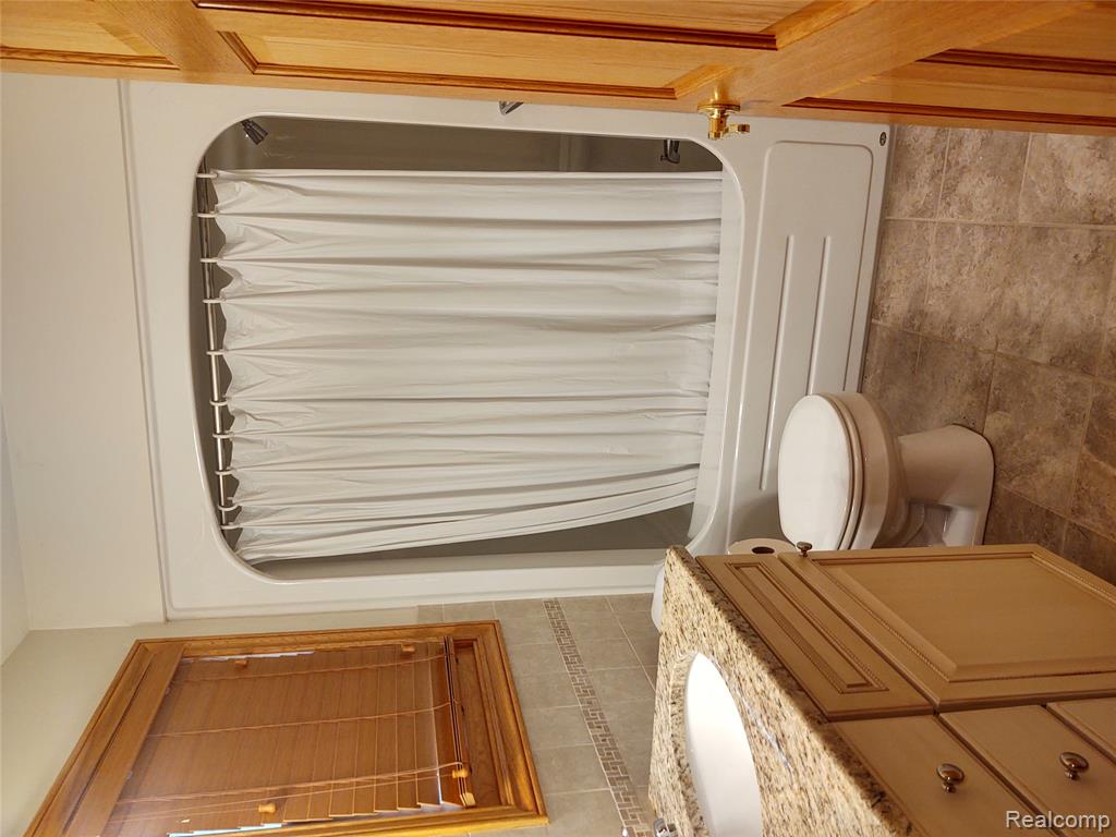 8996 Main Street, Whitmore Lake, MI 48189 — Photo 20