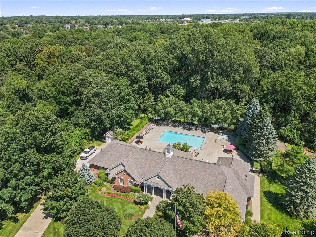 4361 BERKSHIRE Drive, Sterling Heights, MI 48314 — Photo 3