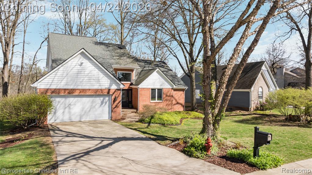 3160 W Ridge Court, Commerce Twp, MI 48390 — Photo 2