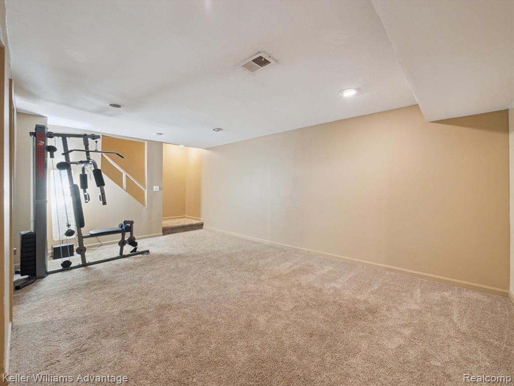 31131 COUNTRY, Farmington Hills, MI 48331 — Photo 33